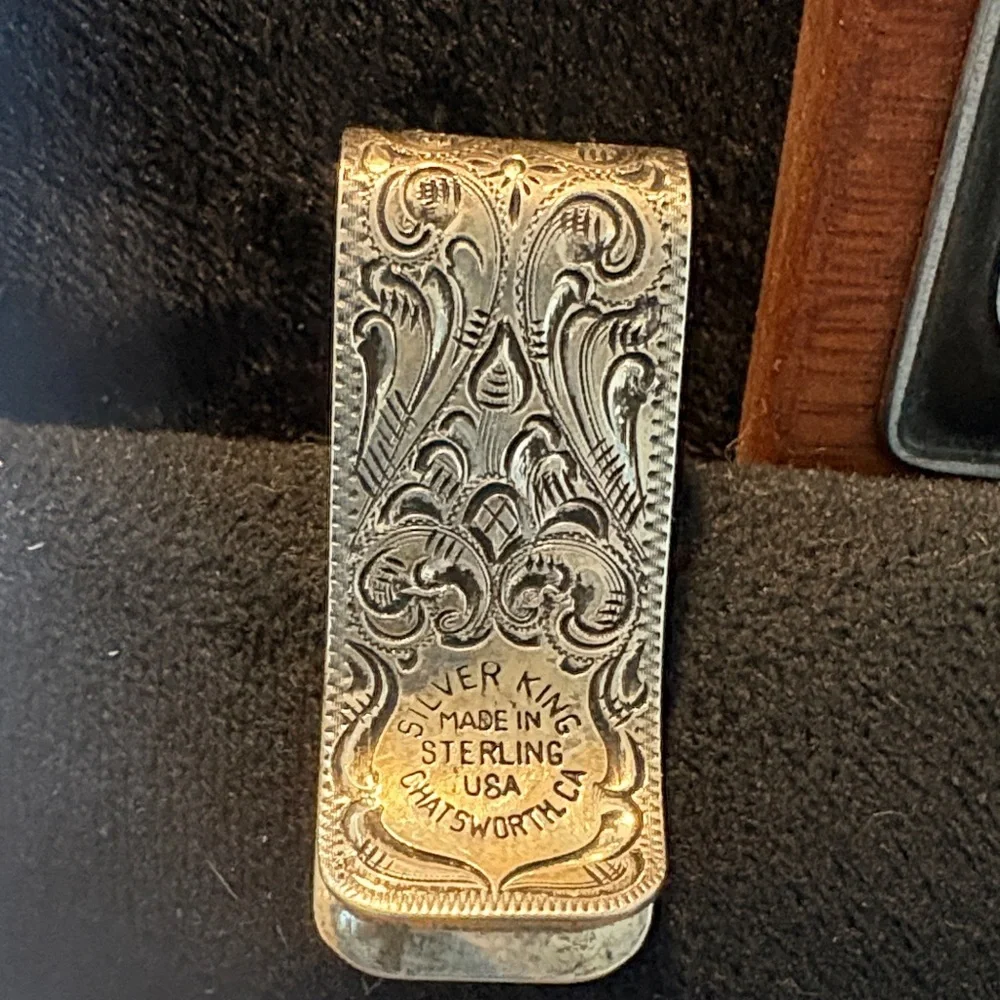 Silver King hand engraved Sterling and gold money clip. New.
